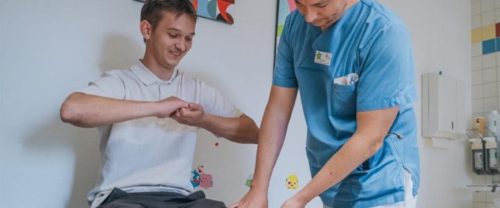 Facharzt (m/w/d) für Rehabilitationsmedizin oder Allgemeinmedizin (Vollzeit | Gailingen am Hochrhein)