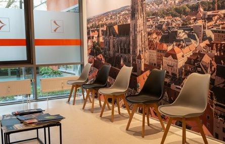 ZFA / Zahnmedizinische Fachangestellte (m/w/d) im Bereich Chirurgie (Vollzeit | Regensburg) ZFA / Zahnmedizinische Fachangestellte (m/w/d) im Bereich Chirurgie (Vollzeit | Regensburg)